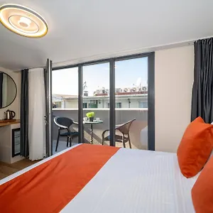  Hotel Robin