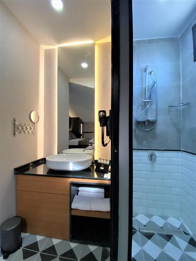 Confores Hotel Istanbul 3*,
